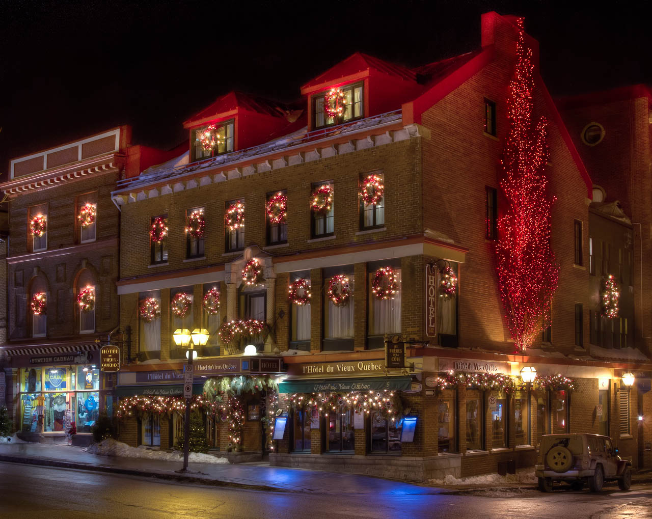 Hotel to Vieux Quebec
